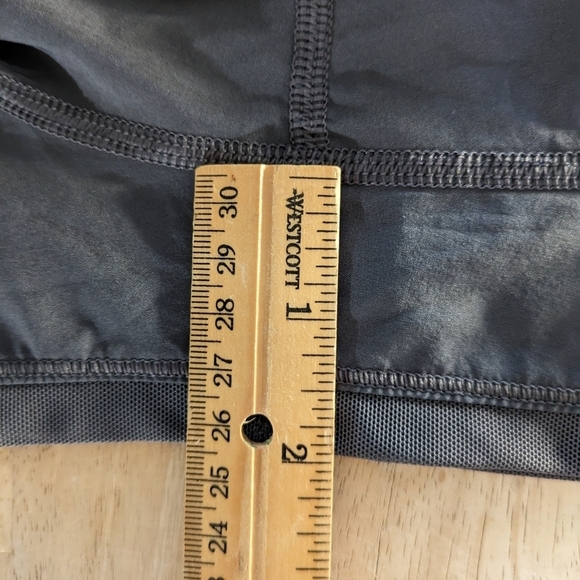 Lululemon Short - Picture 5 of 6